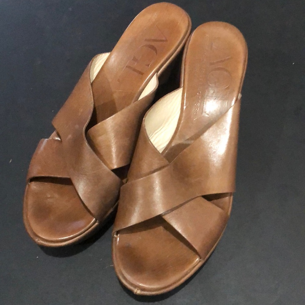 AGL slides